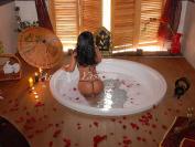 yasmin, Antalya escort, Kissing Antalya Escorts – French, Deep, Tongue